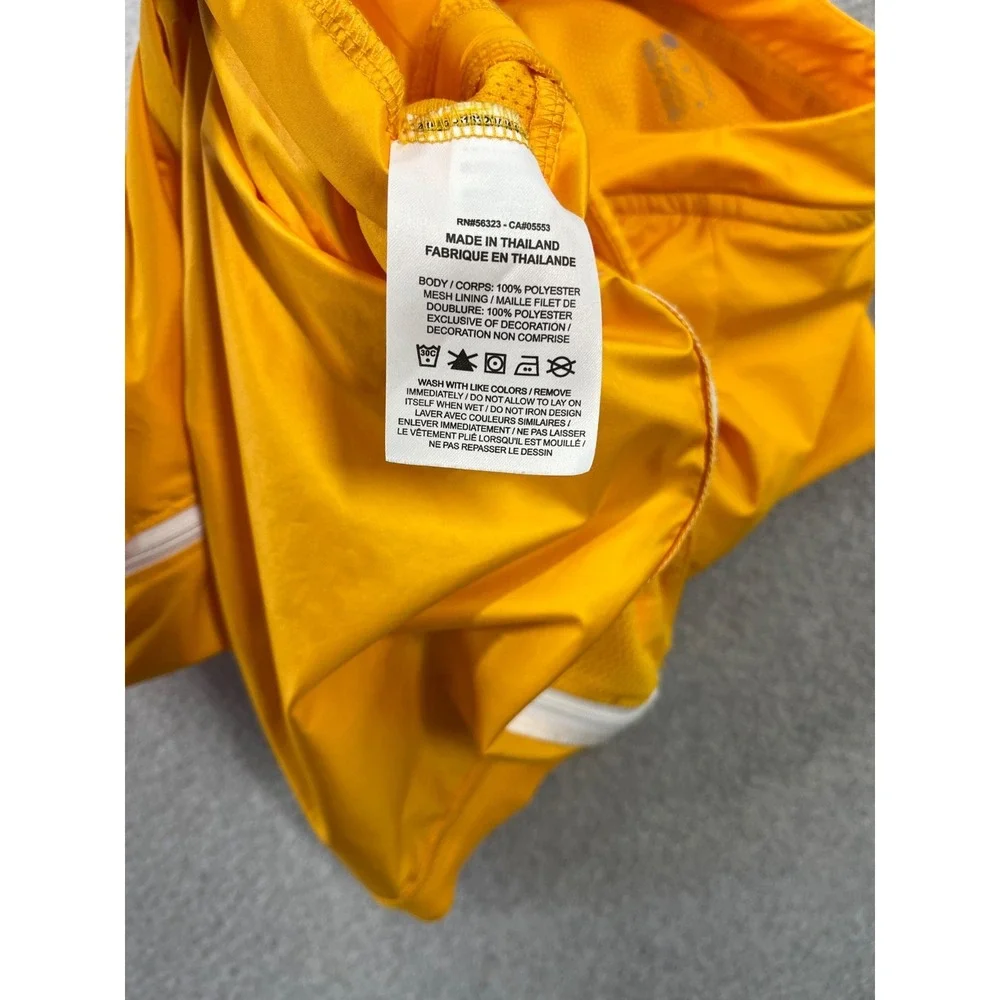 Nike scams offered pants